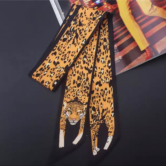 Brand New Leopard Black Twilly Scarf - Picture 1 of 3